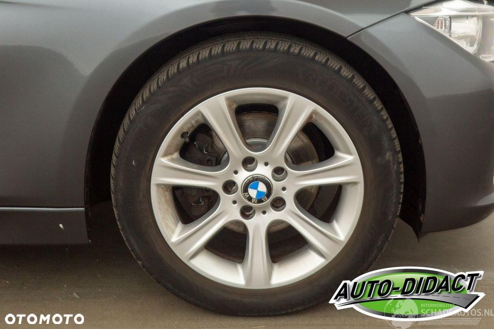 BMW Seria 3 - 18