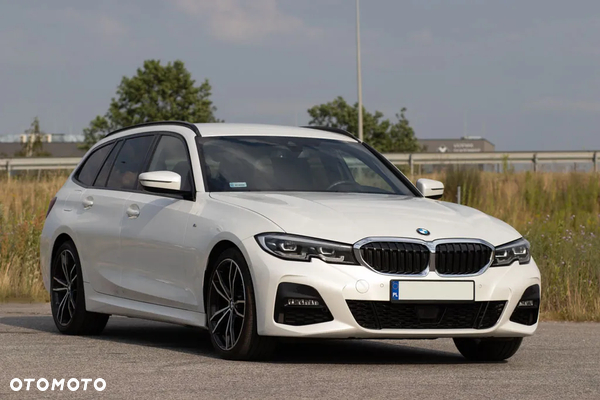 BMW Seria 3 320d xDrive M Sport sport