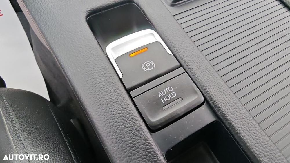 Volkswagen Passat - 16