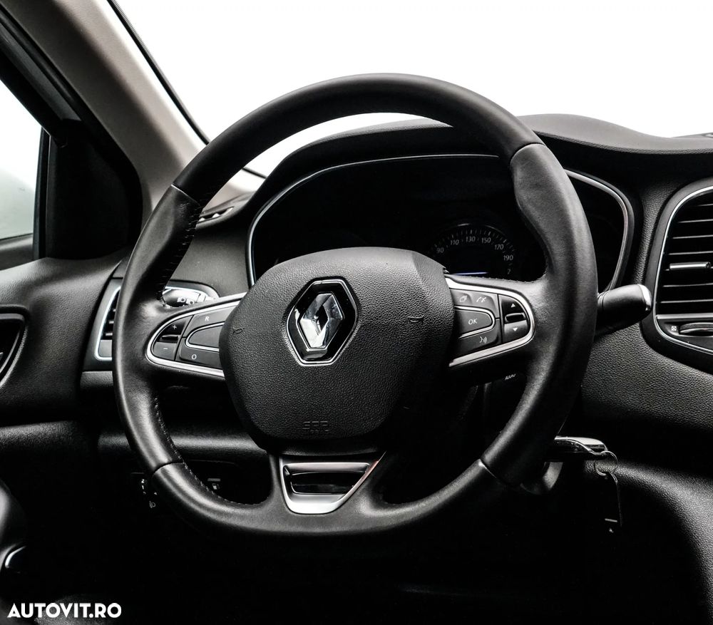 Renault Megane TCe 140 GPF EDC Equilibre - 17