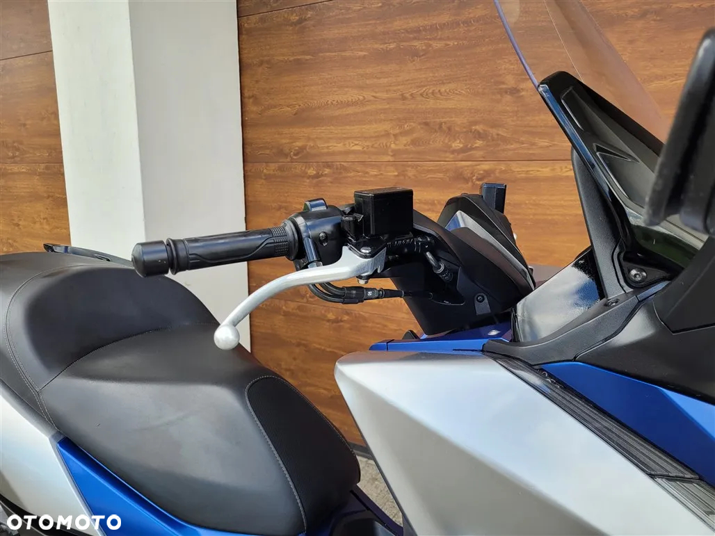 Honda NSS - 24