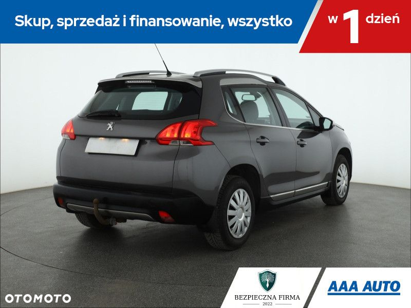 Peugeot 2008 - 6