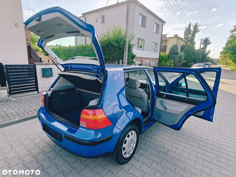 Volkswagen Golf - 17