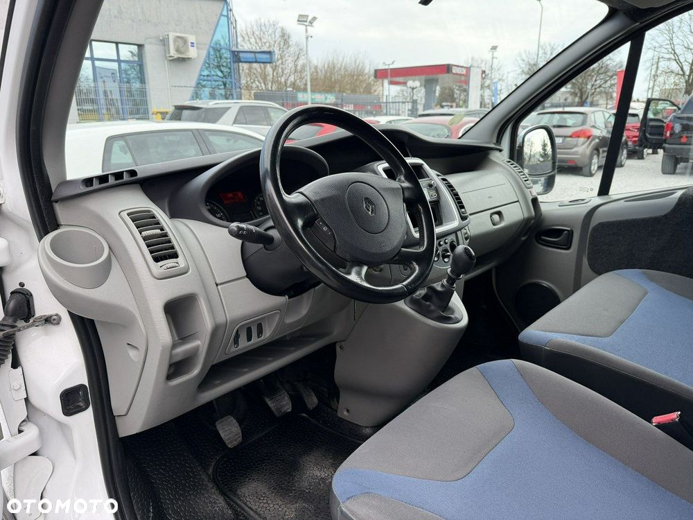 Renault Trafic - 17