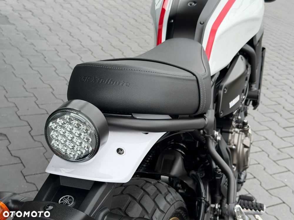 Yamaha XSR - 12