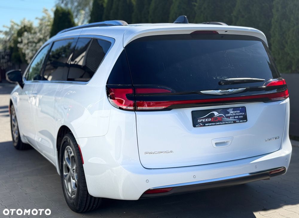 Chrysler Pacifica - 5