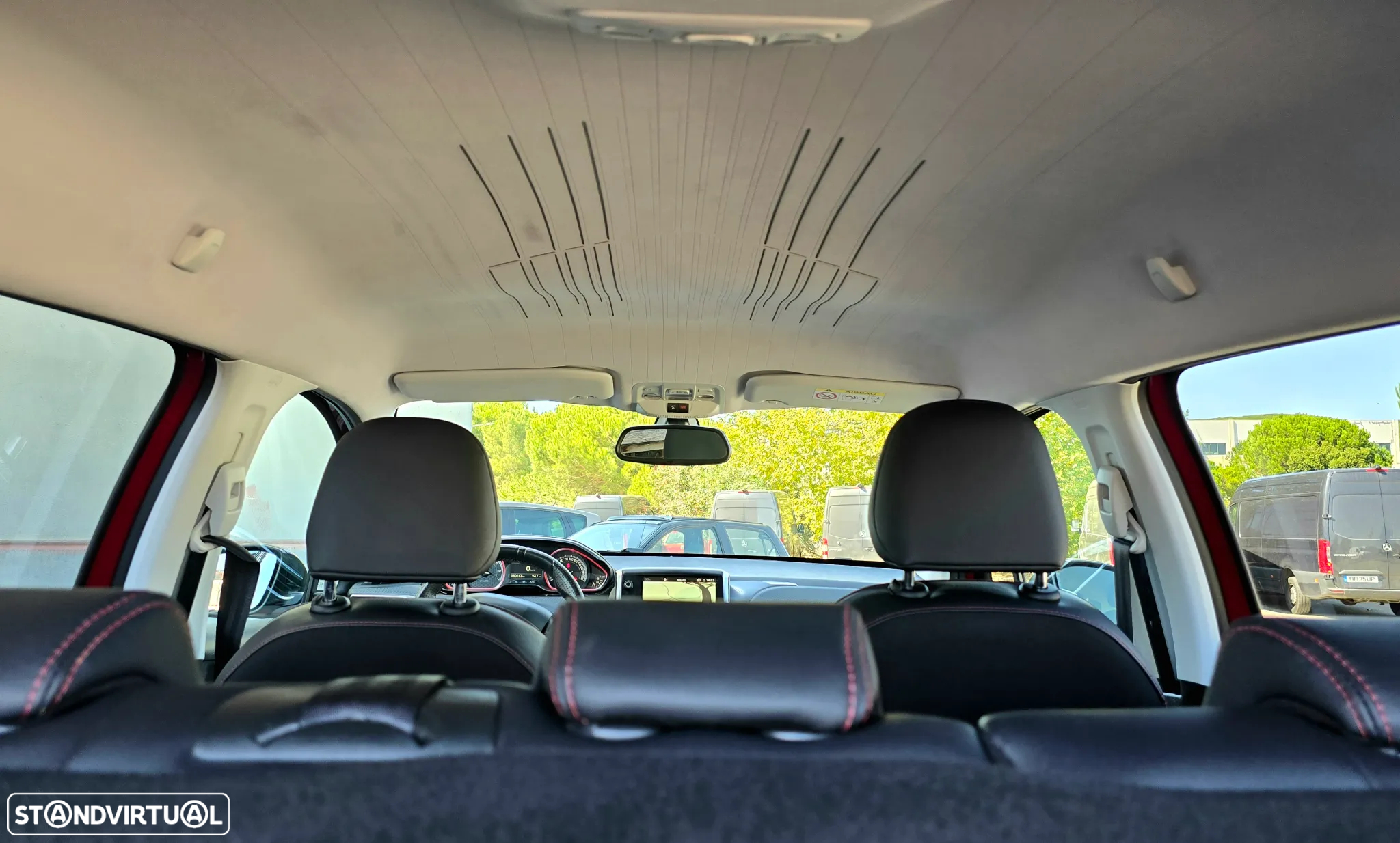 Peugeot 2008 1.2 PureTech GT Line - 19