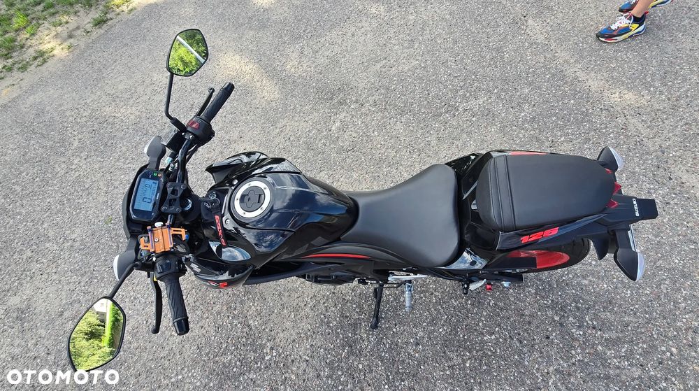 Suzuki GSX - 5