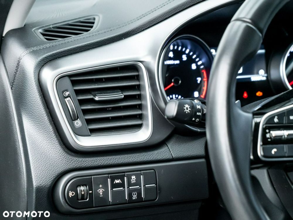 Kia Ceed 1.5 T-GDI M DCT - 22