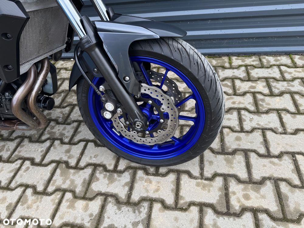 Yamaha MT - 16