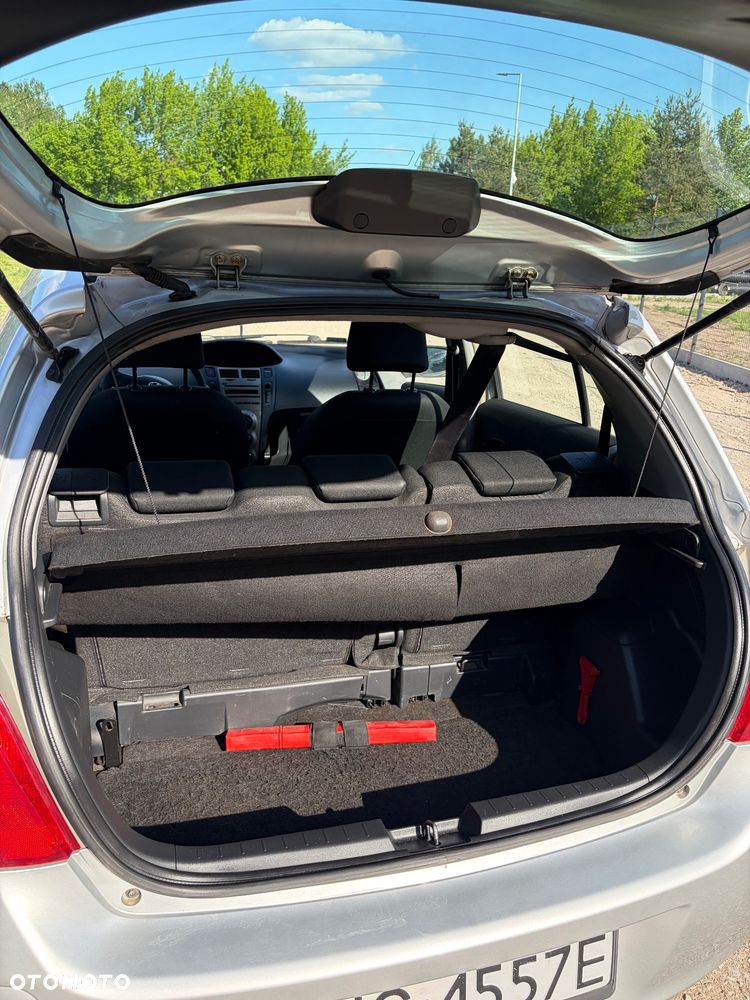 Toyota Yaris 1.0 Entry - 11