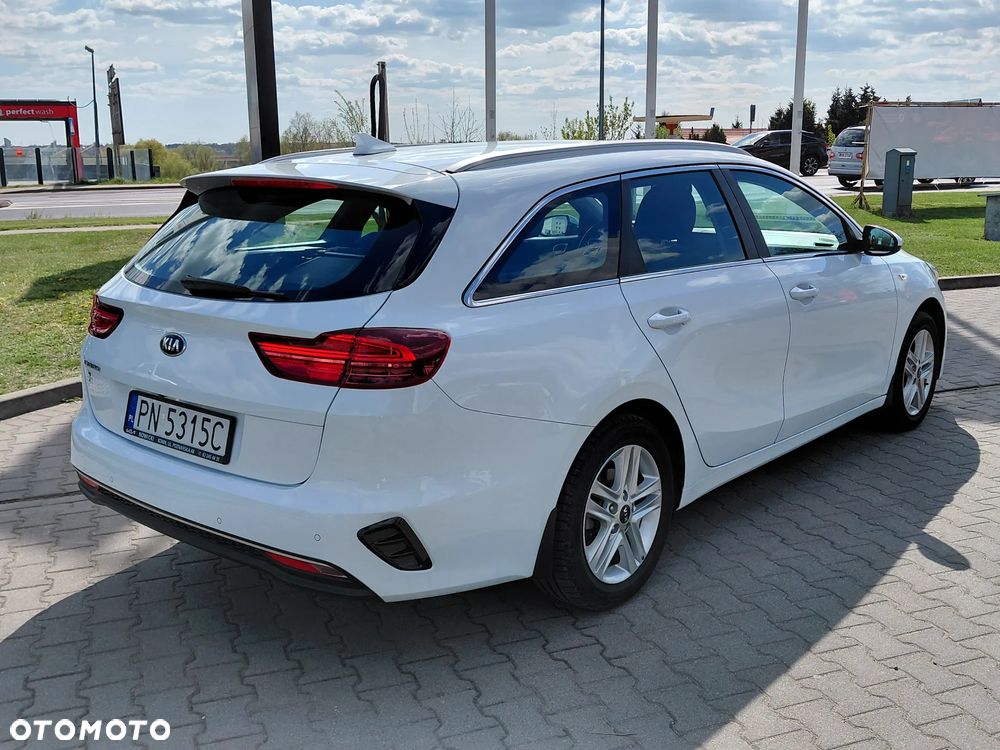 Kia Ceed 1.5 T-GDI M - 5