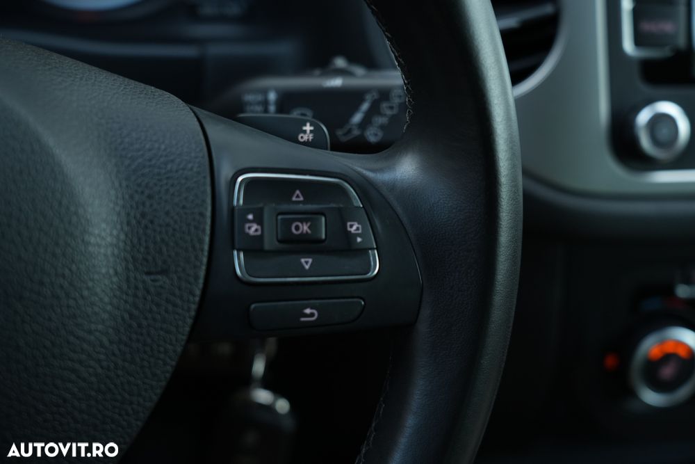 Volkswagen Tiguan 2.0 TDI DPF 4Motion BlueMotion Technology DSG Lounge Track & Style - 34