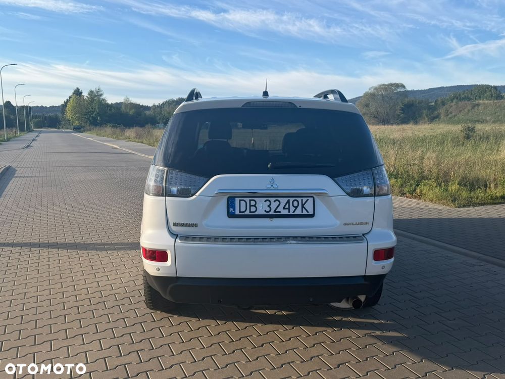 Mitsubishi Outlander - 9