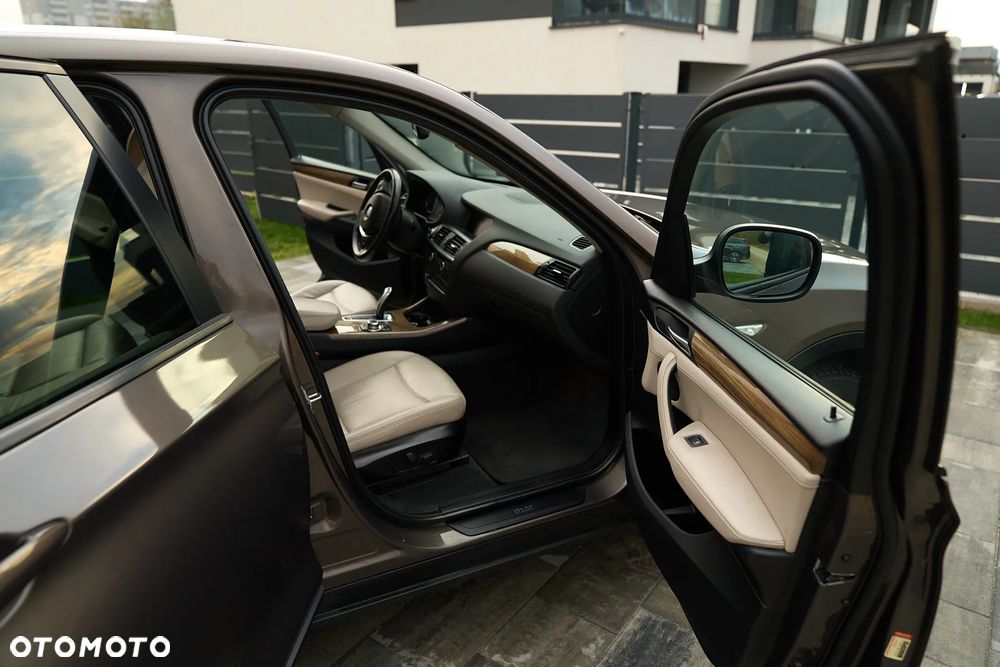 BMW X3 xDrive35i - 13