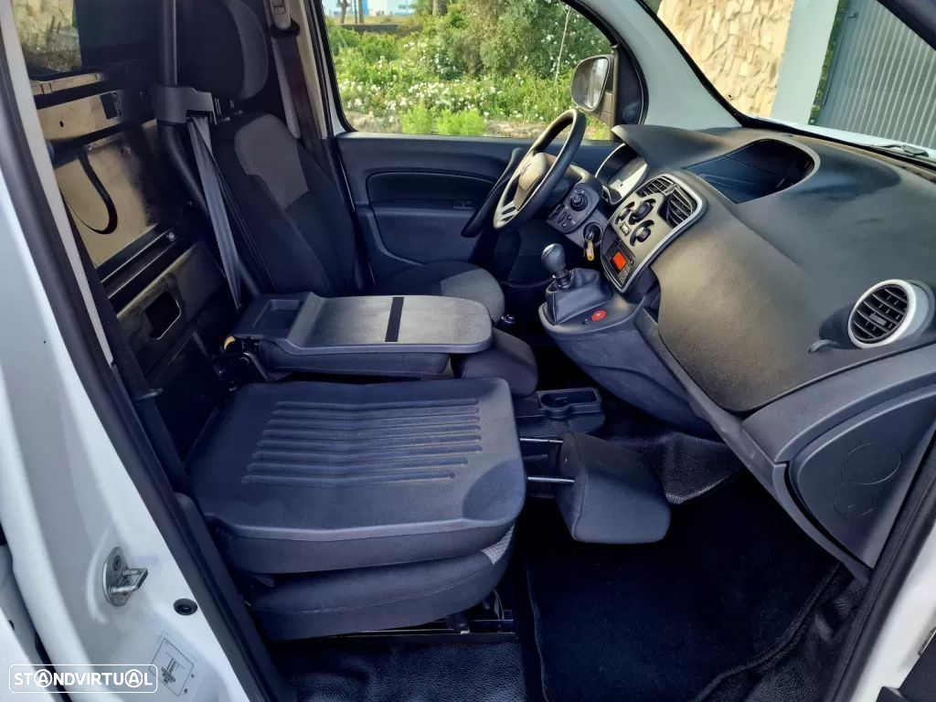Renault Kangoo Maxi 1.5 dci 95cv-Longa-IVA Dedutível-AC-Sensores - 24