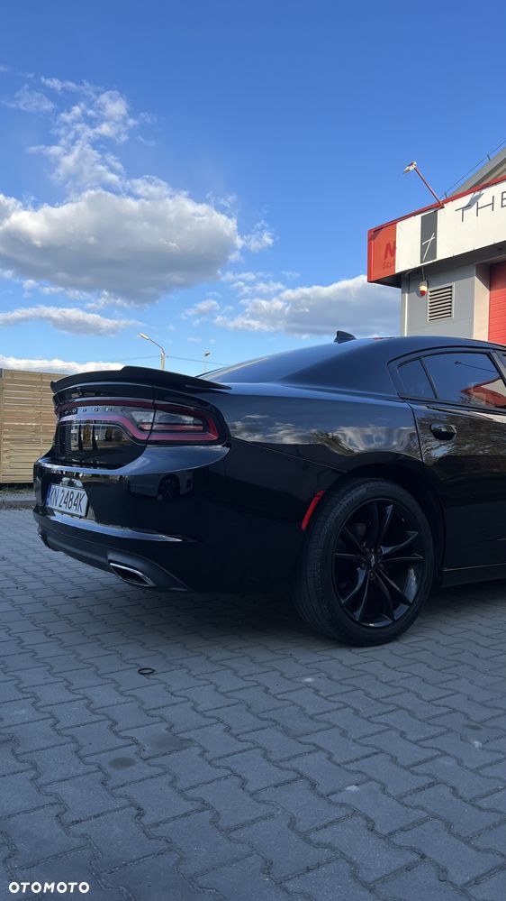Dodge Charger - 4
