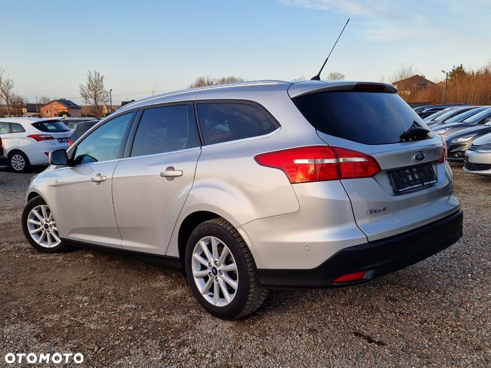 Ford Focus 1.0 EcoBoost Titanium - 3
