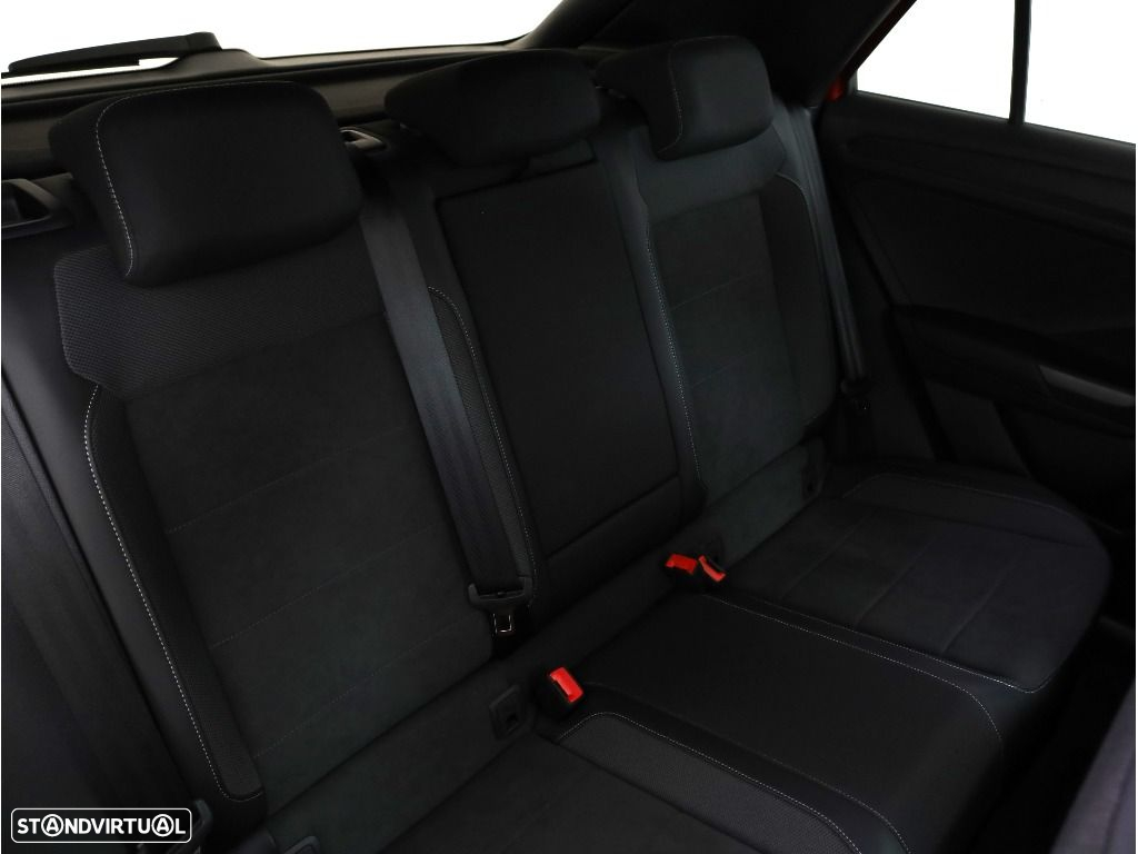 VW T-Roc 1.5 TSI Black Style DSG - 17