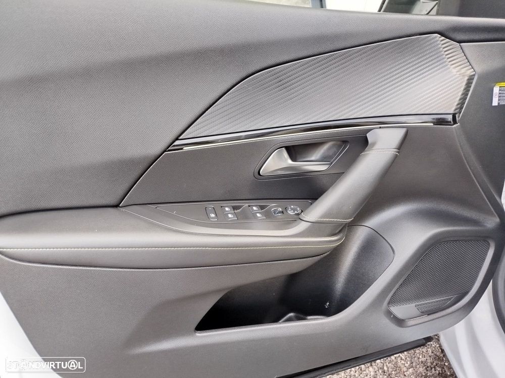 Peugeot 2008 1.2 PureTech GT Line - 18