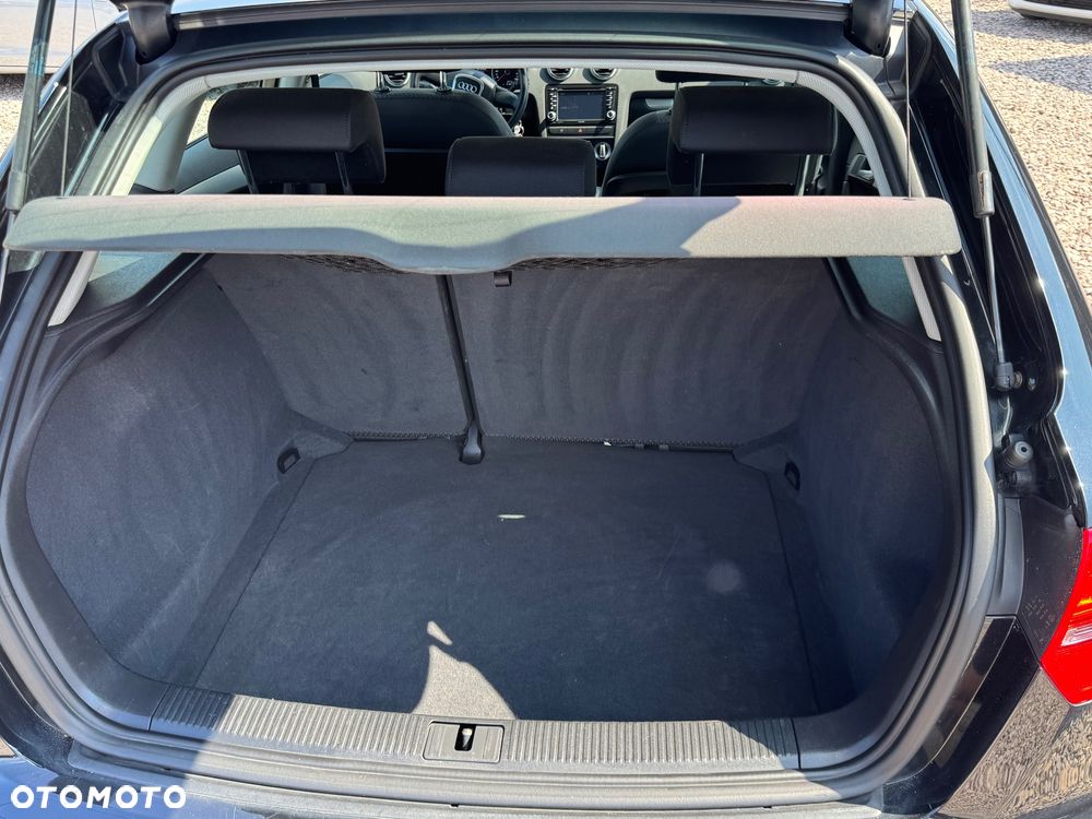 Audi A3 Sportback - 13