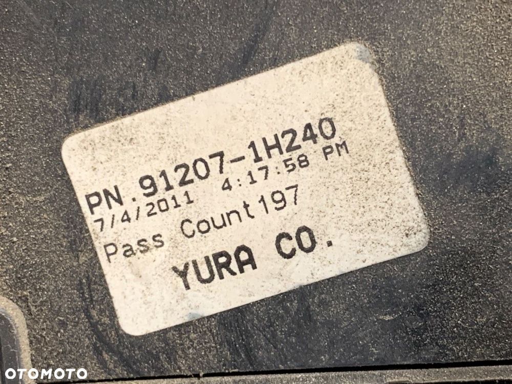 SKRZYNKA BEZPIECZNIKÓW  KIA CEE'D liftback (ED) 2006 - 2012 1.4 77 kW [105 KM] benzyna 2006 - 2012 - 6