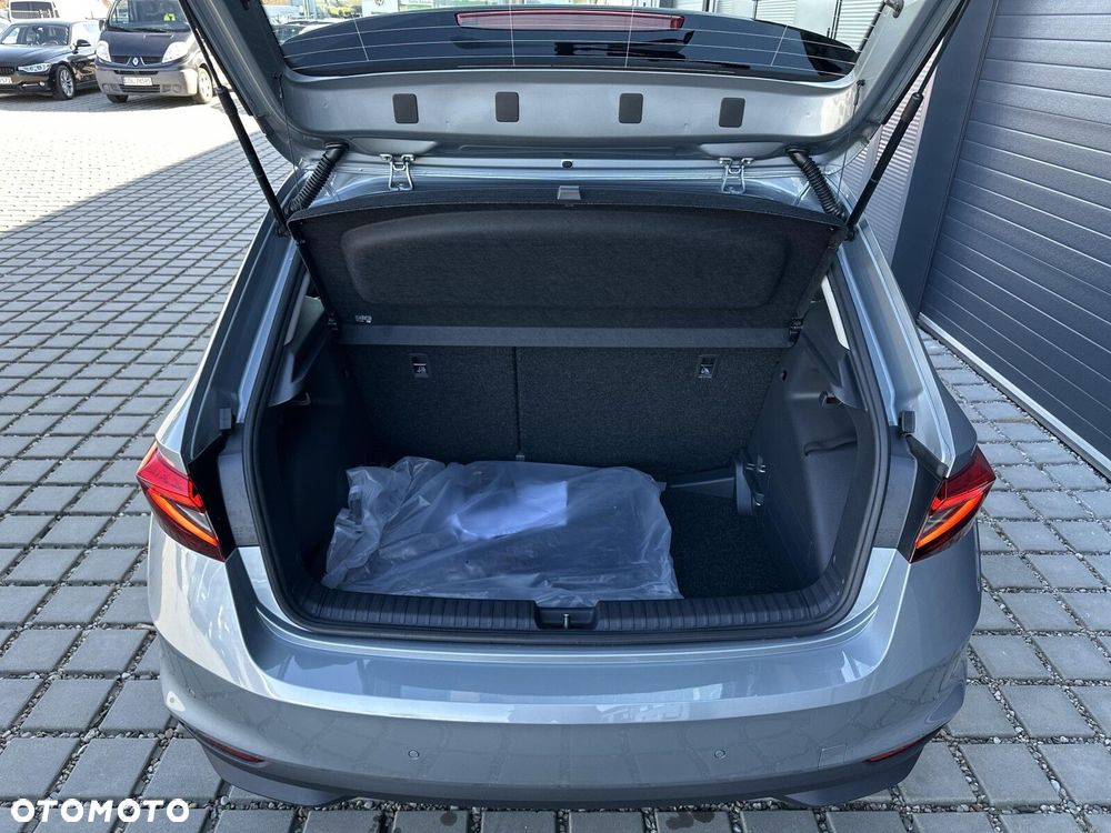 Skoda Fabia 1.0 TSI Drive DSG - 29