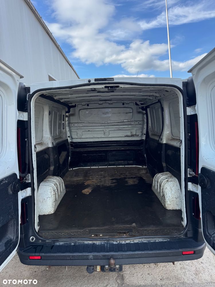Opel Vivaro - 12
