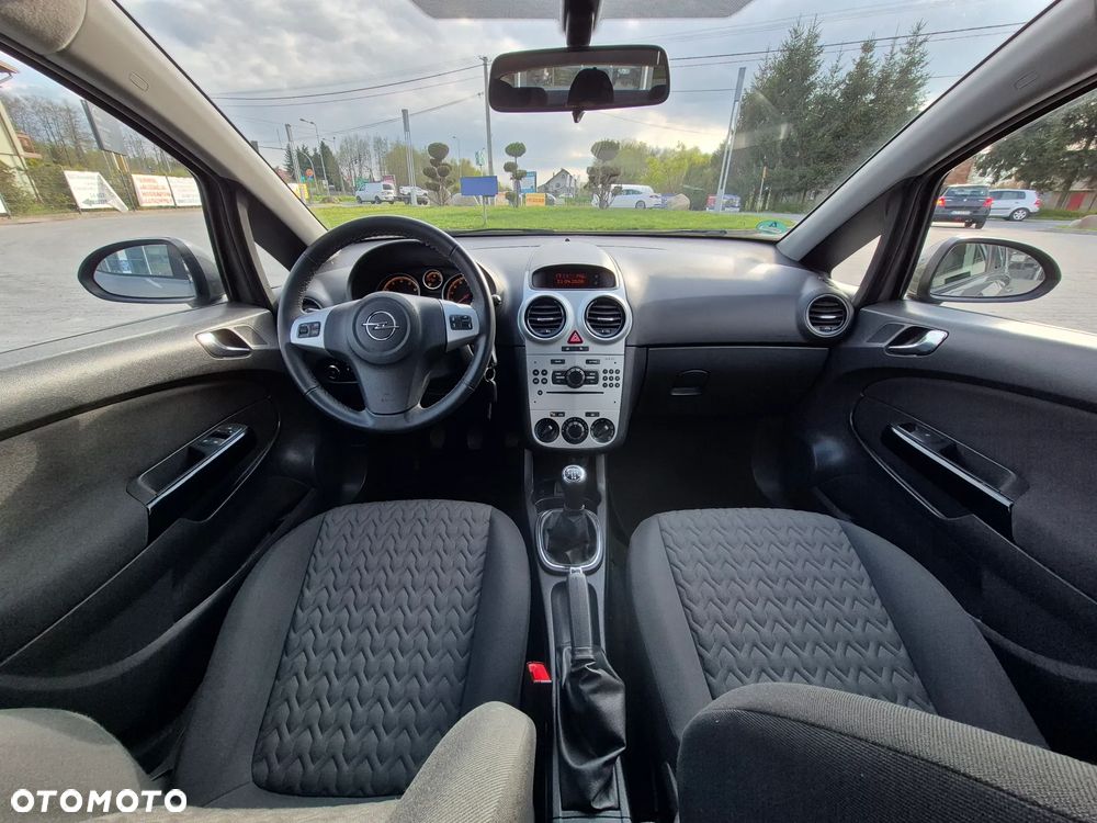 Opel Corsa 1.4 16V Active - 5