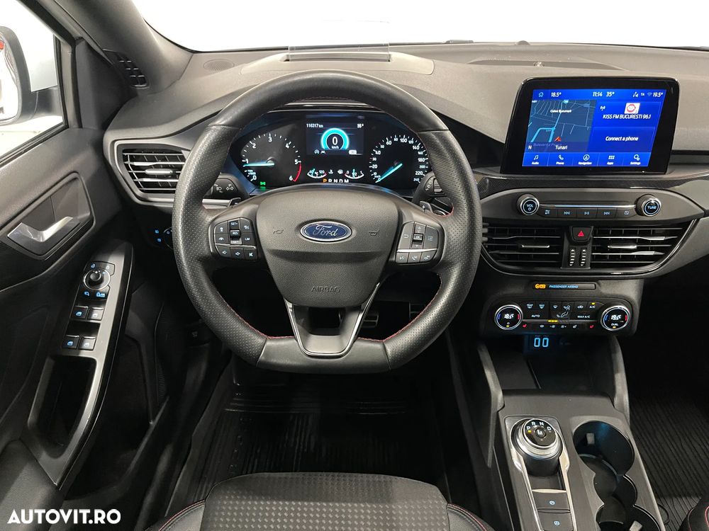 FORD Focus 2021 — imagine 6