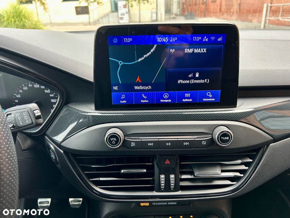 Ford Focus 1.0 EcoBoost Start-Stopp-System ST-LINE - 28