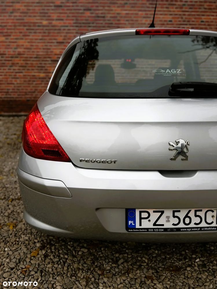 Peugeot 308 - 33