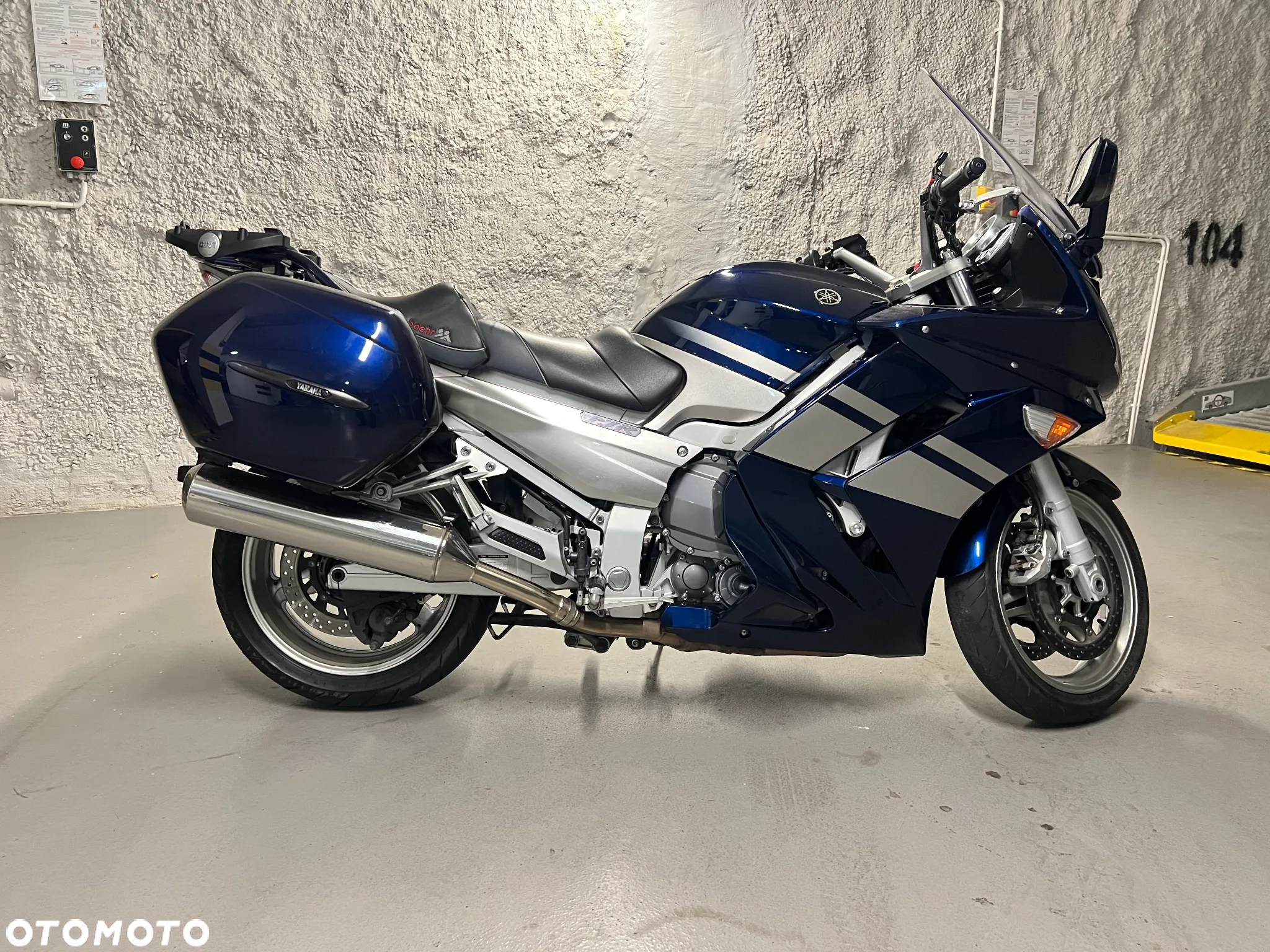 Yamaha FJR - 11