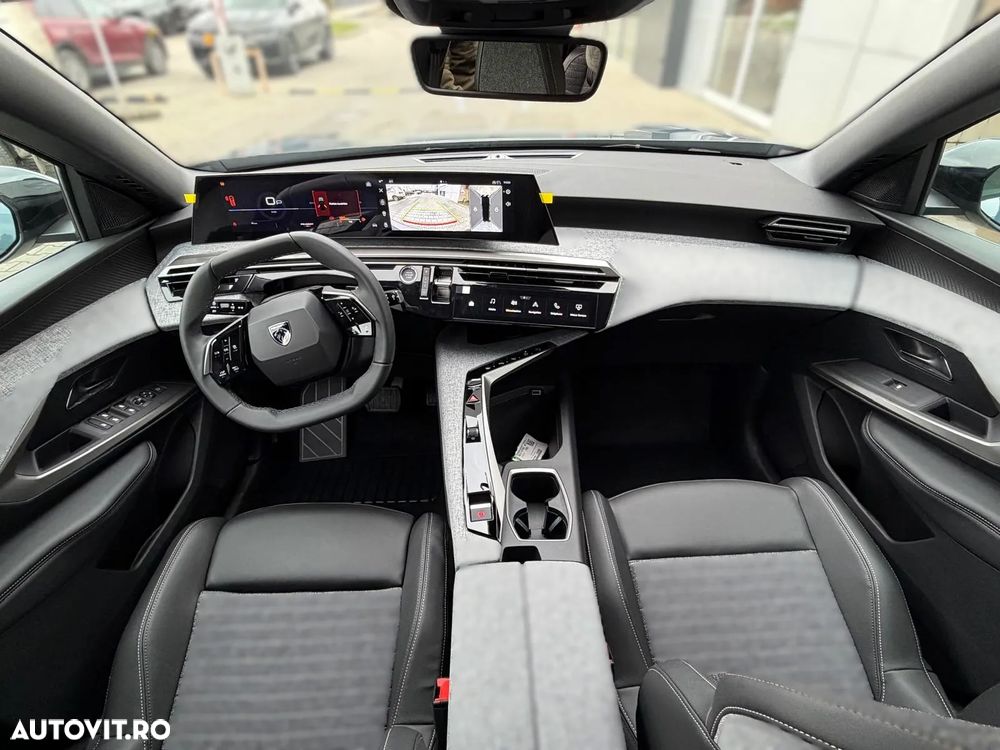 Peugeot 5008 1.2L Hybrid 145 e-DCS6 Allure - 10