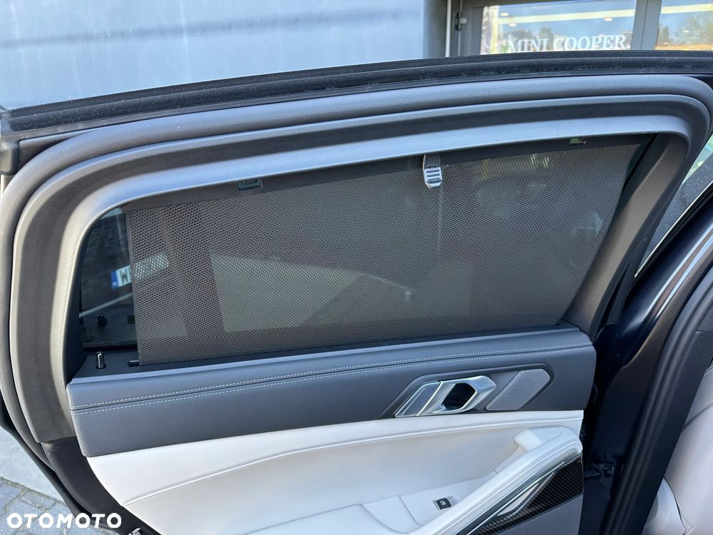 BMW X6 M60i mHEV sport - 23