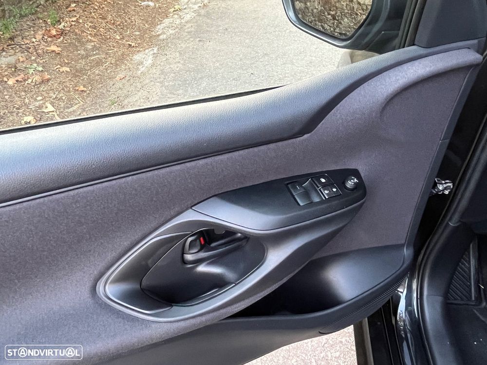 Toyota Yaris 1.5 HDF Comfort Plus - 43