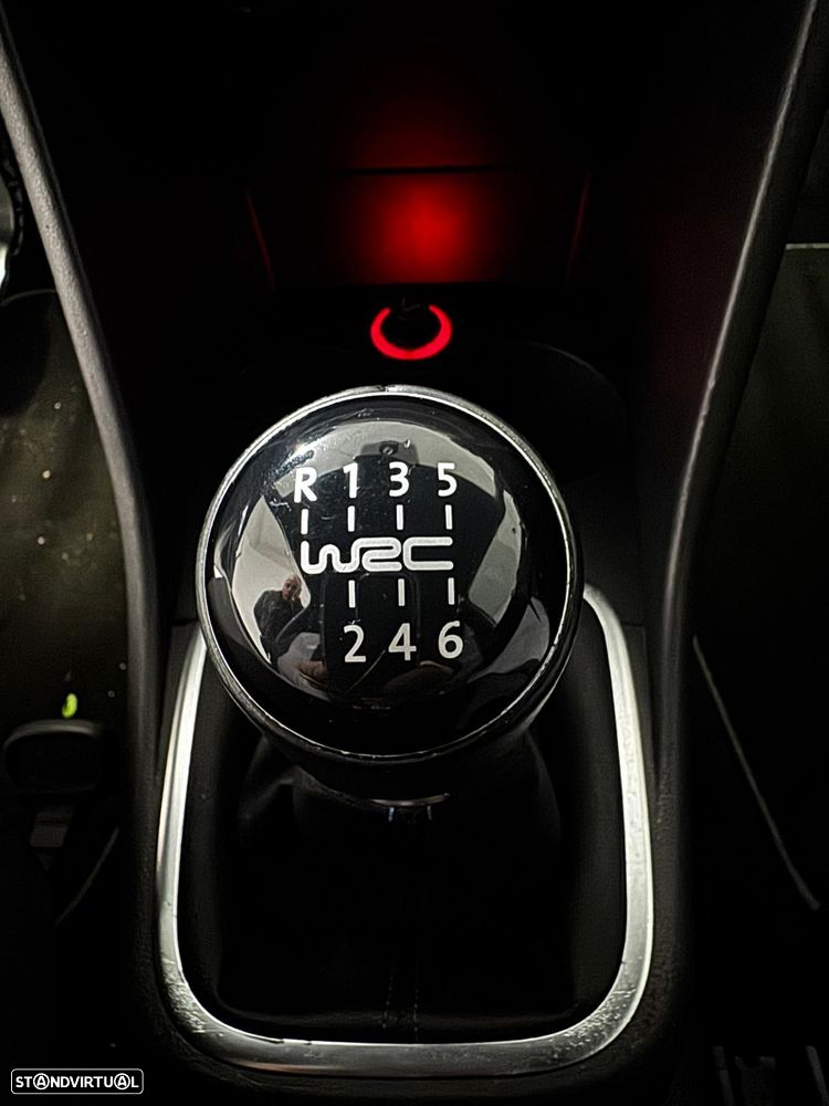 VW Polo 2.0 TSI R WRC - 11