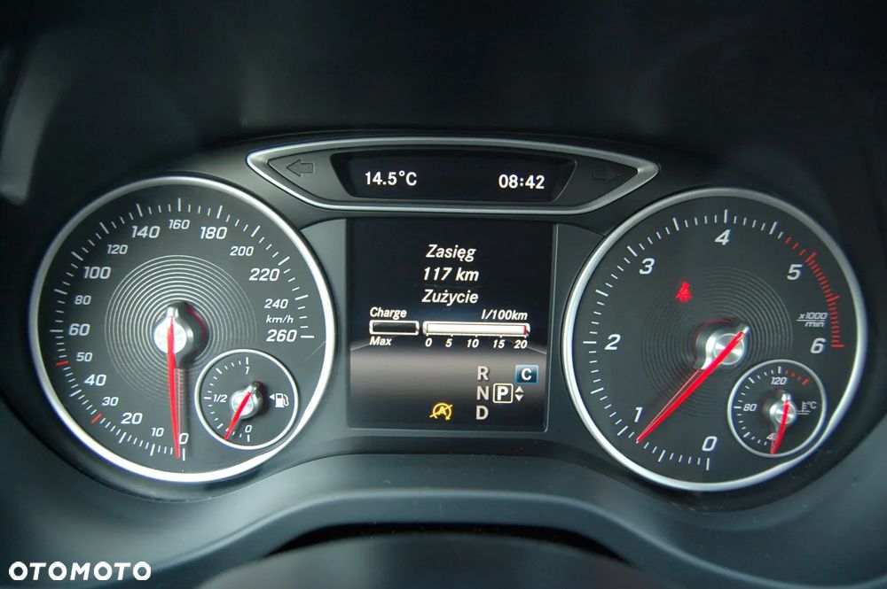 Mercedes-Benz GLA 180 (CDI) d 7G-DCT - 20