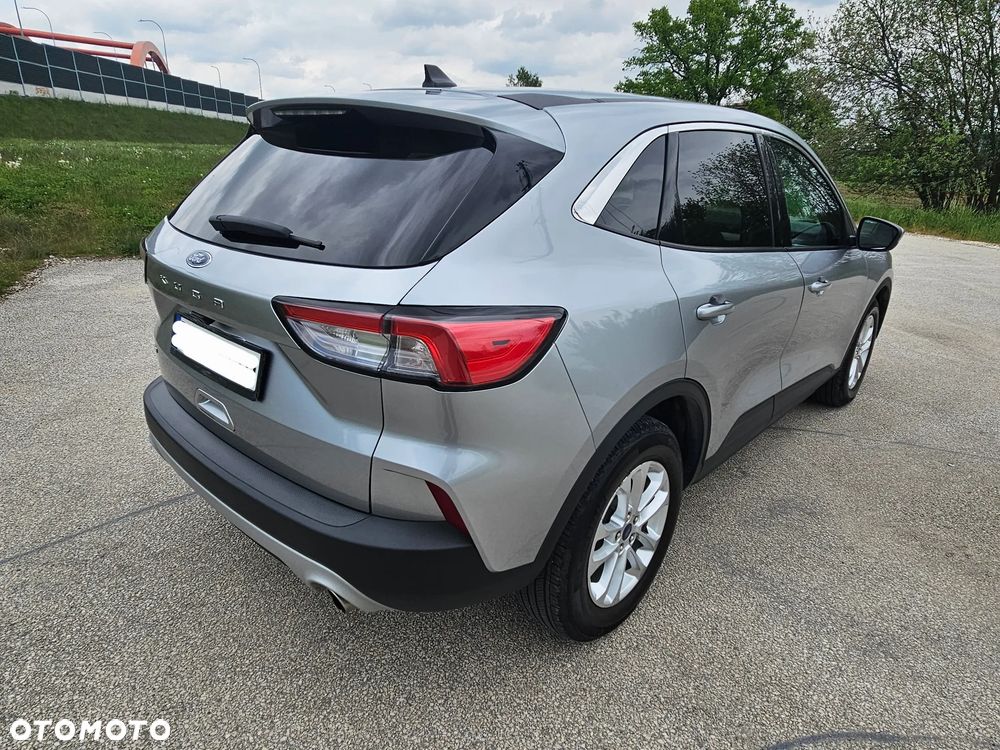 Ford Kuga - 8