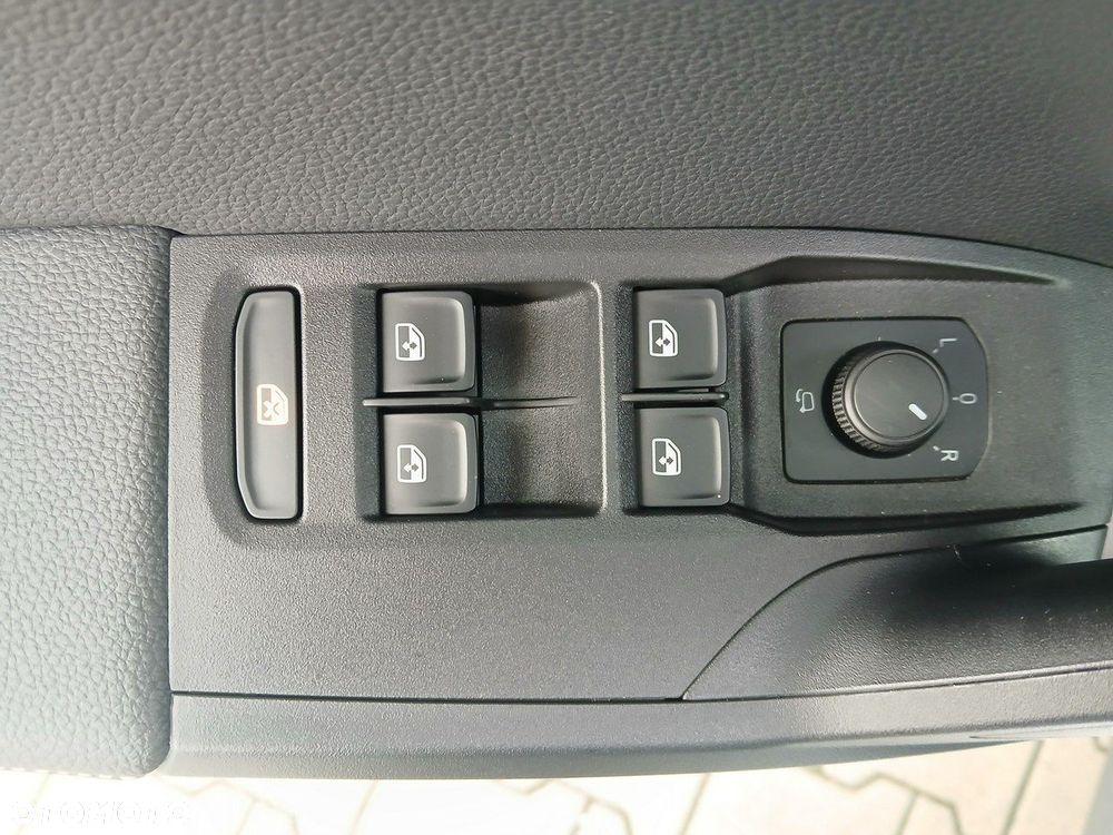 Seat Arona - 11