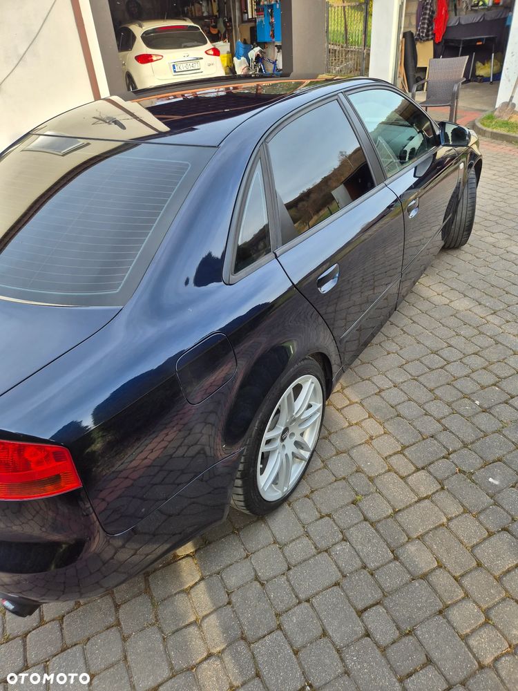 Audi A4 Limousine - 27