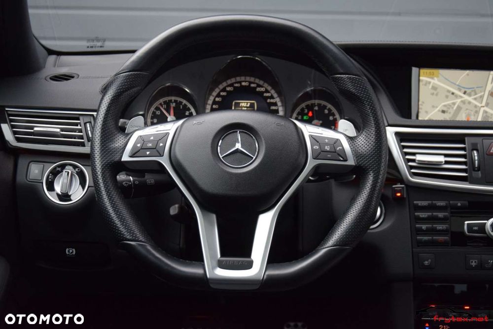 Mercedes-Benz Klasa E - 32