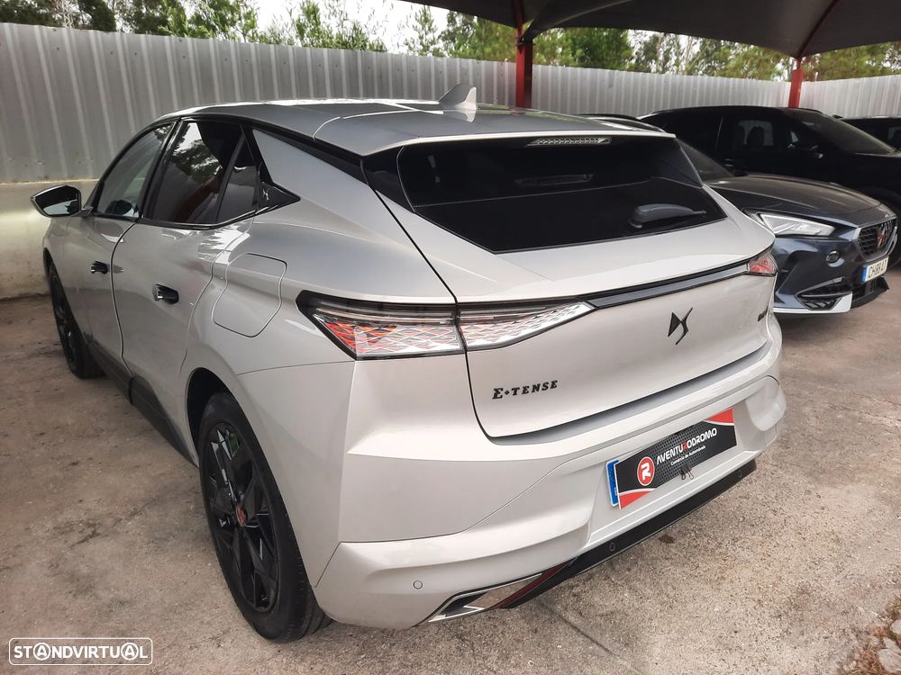 DS DS4 E-Tense Performance Line EAT8 - 12