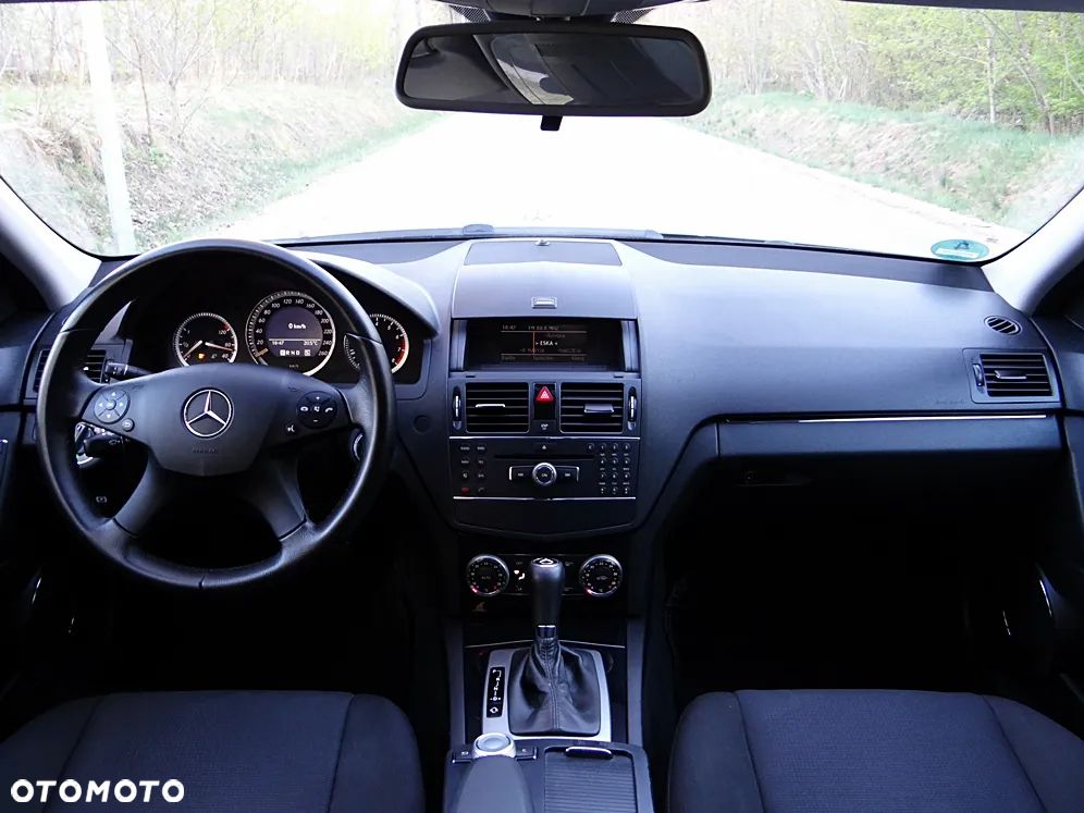 Mercedes-Benz Klasa C 180 Kompressor Automatik - 39