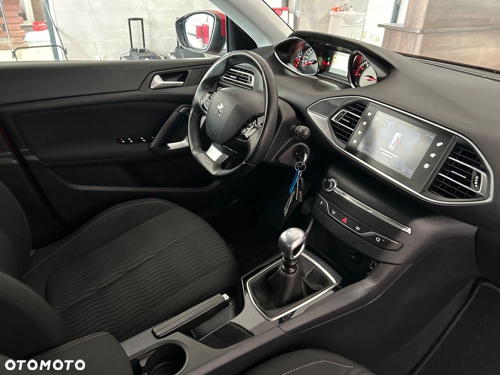 Peugeot 308 1.2 PureTech Active Pack S&S - 27