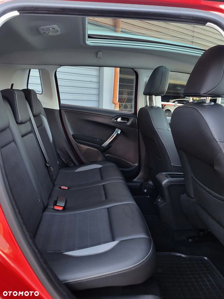 Peugeot 2008 BlueHDi 100 STOP & START Allure - 11