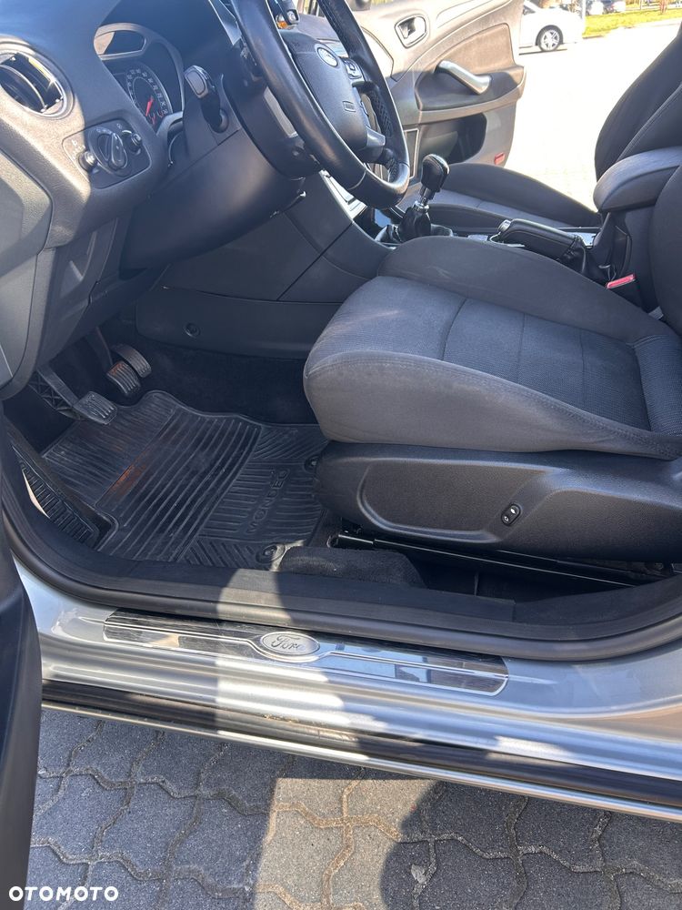 Ford Mondeo 2.0 TDCi Trend - 14