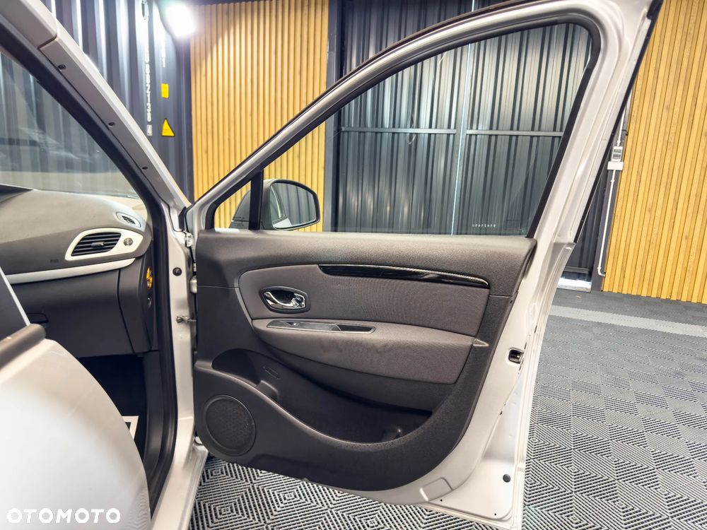Renault Scenic ENERGY dCi 110 INTENS - 21