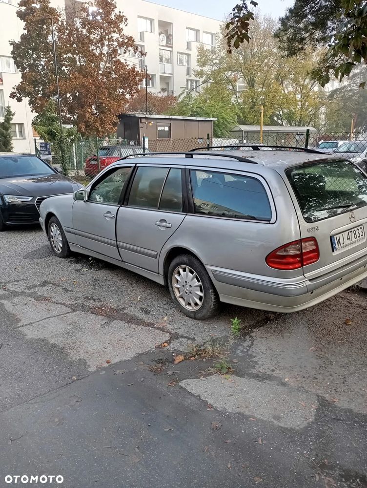 Mercedes-Benz Klasa E - 3