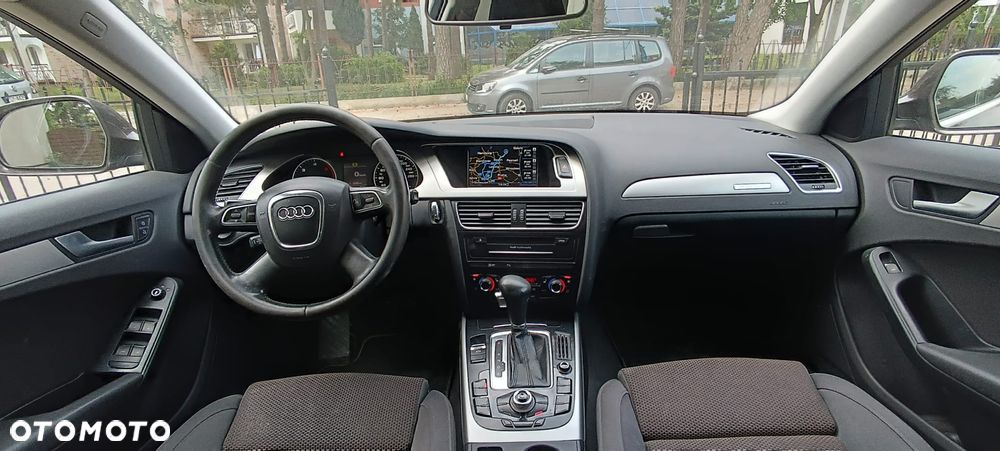 Audi A4 Allroad 3.0 TDI DPF S tronic - 8